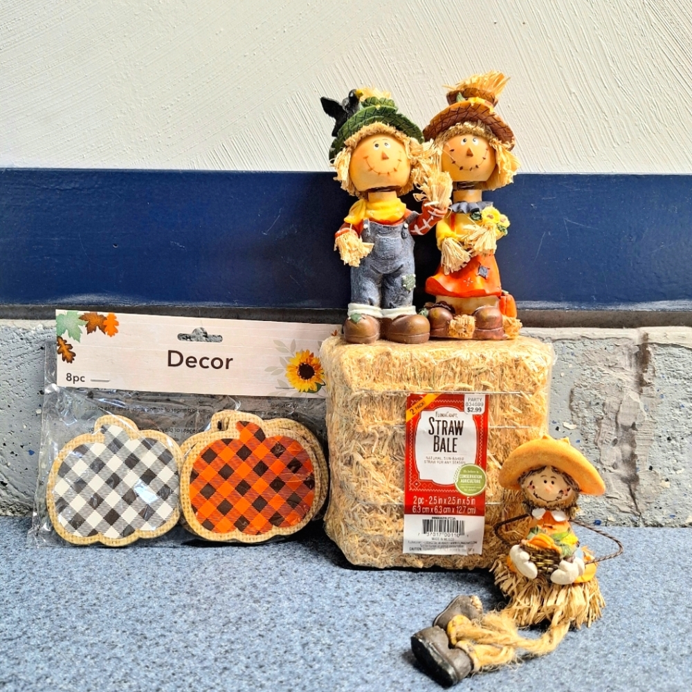 Autumn Scarecrow and Pumpkin Decoration Bundle, Preloved & NWT